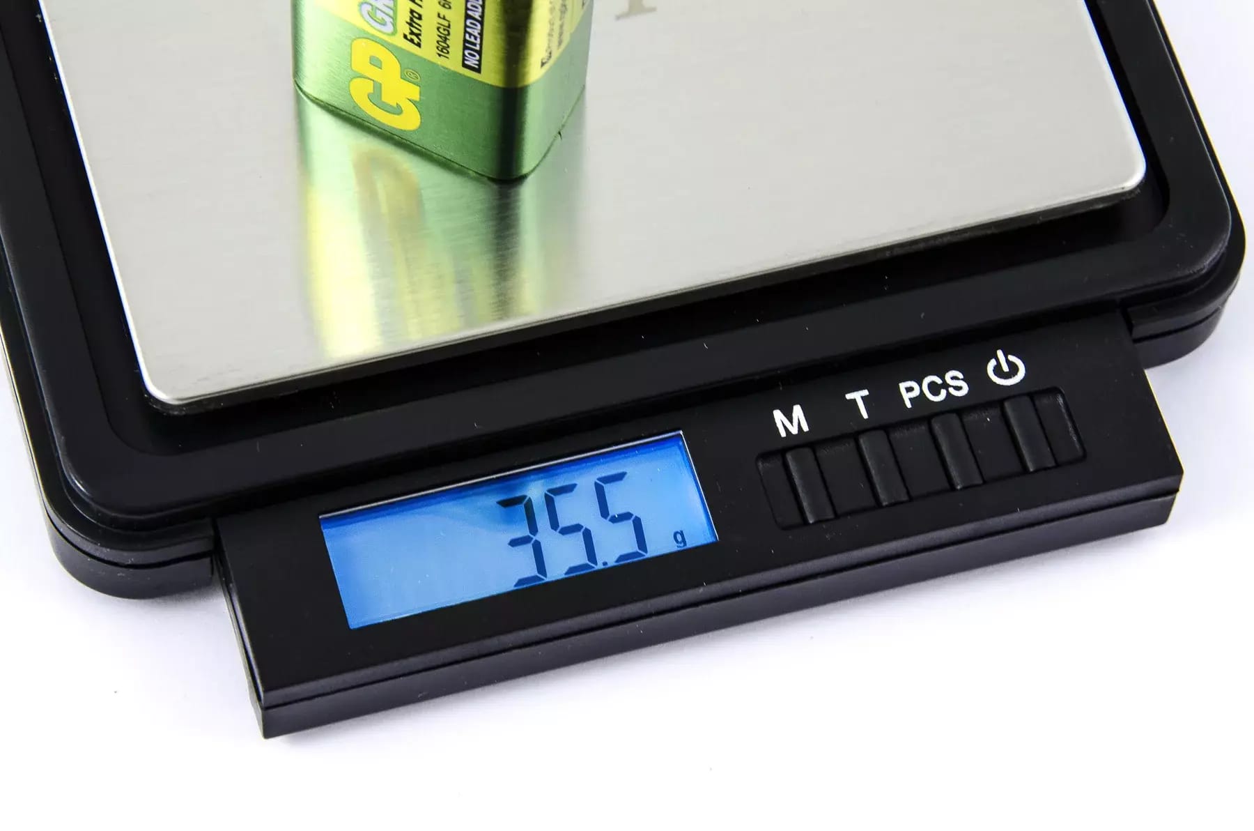 Digitale Briefwaage mit einem Wägebereich von 2 kg und einer Teilung von 0,1 g – 2